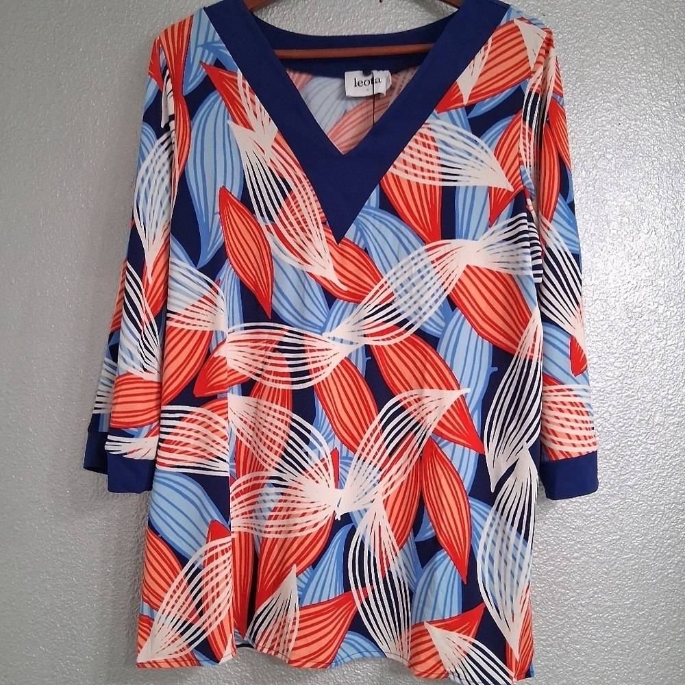 NWT Leota Abstract V Neck Tunic Size 2L